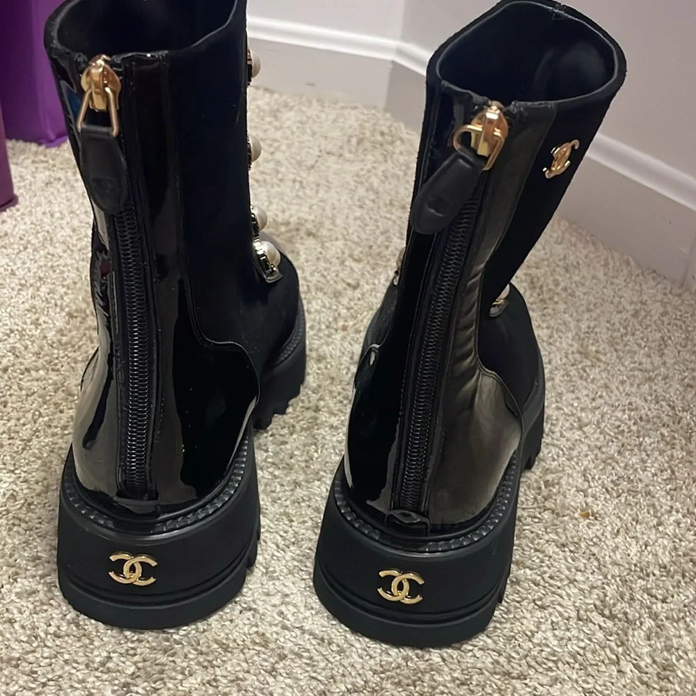 Black - Picture 4 of 8